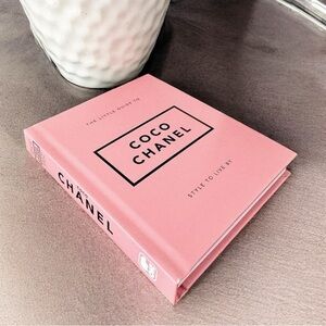 THE LITTLE GUIDE TO COCO CHANEL, New